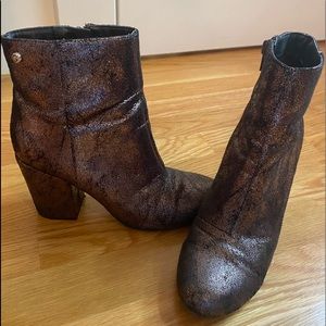 GUESS size 6 brown/grey metallic boots